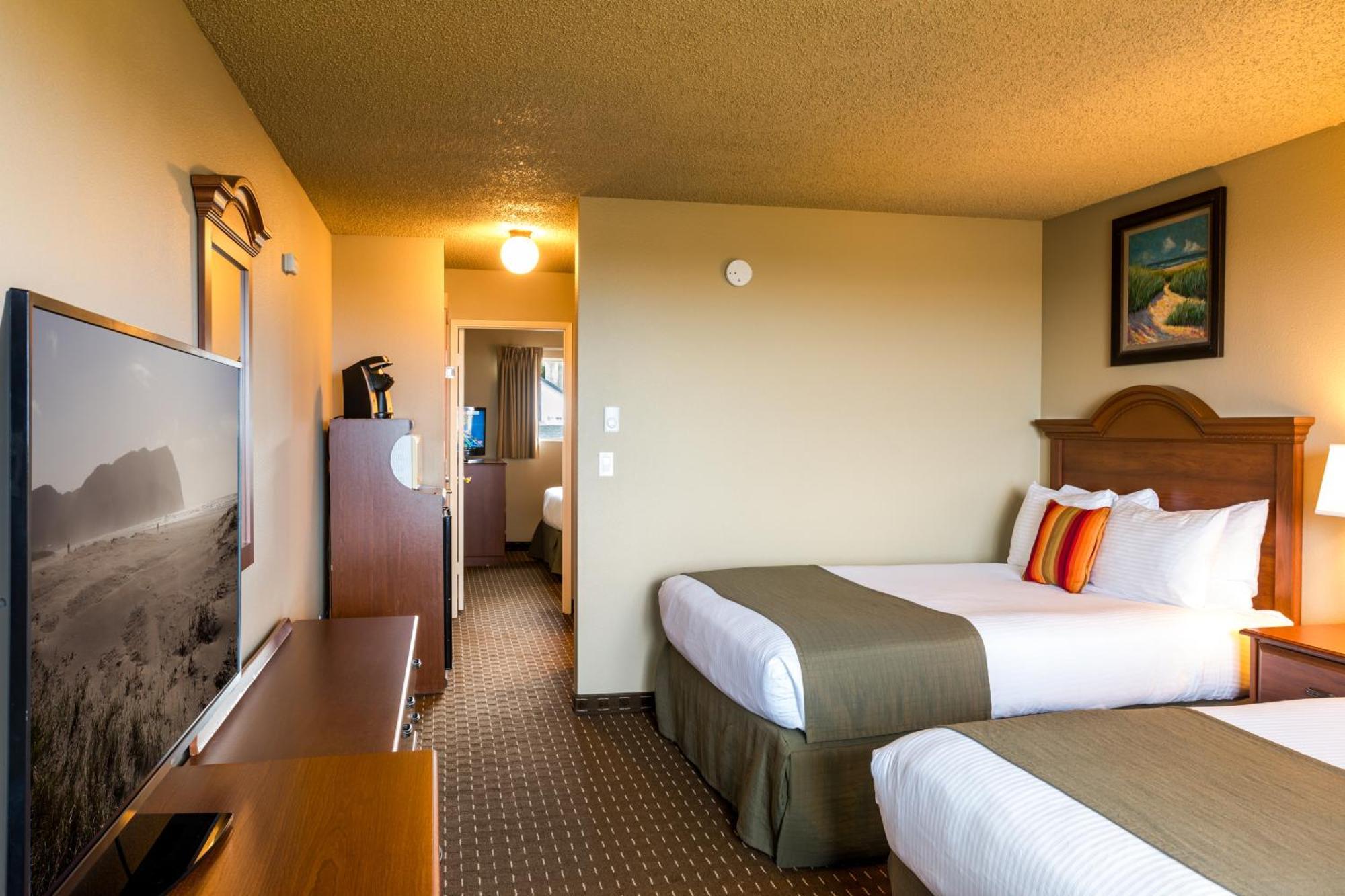 Ebb Tide Oceanfront Motel